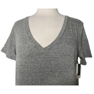 Nordstrom BP Short Sleeve V-Neck Casual Top Sz Small Heather Gray Tee  NEW